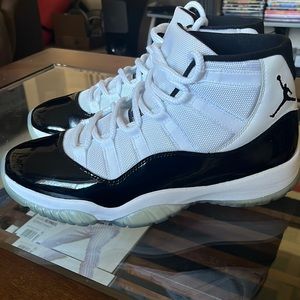 Air Jordan Retro 11 Concord (2018)